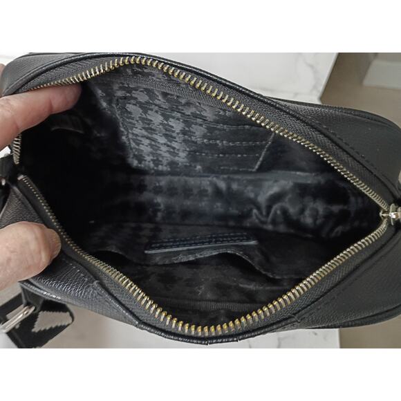 KARL LAGERFELD Paris Maybelle Camera Crossbody Bag - NWOT - Picture 4 of 5